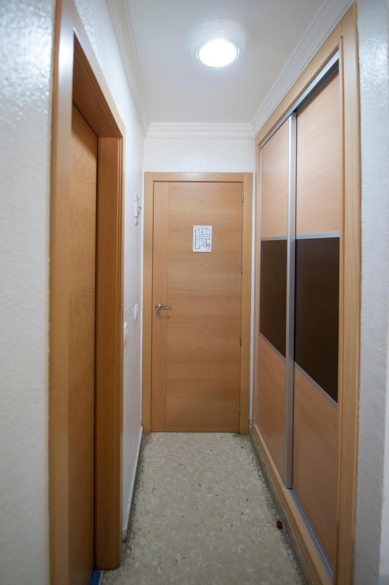 Hostal La Campana La Línea de la Concepción Exterior foto